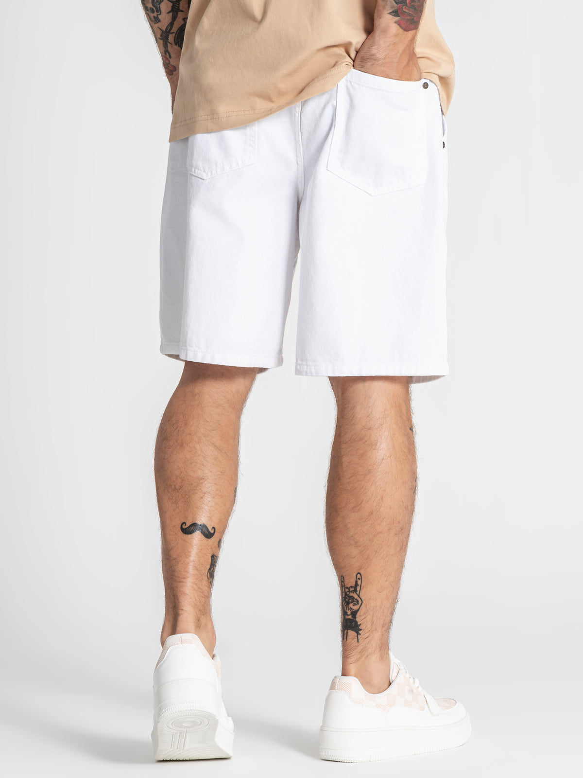 shorts / White GK Elastic Waist Shorts