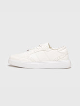 sneakers / White Dots Sneakers