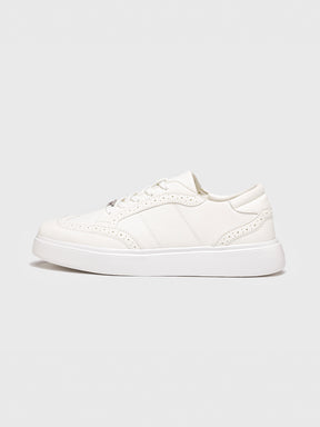 sneakers / White Dots Sneakers
