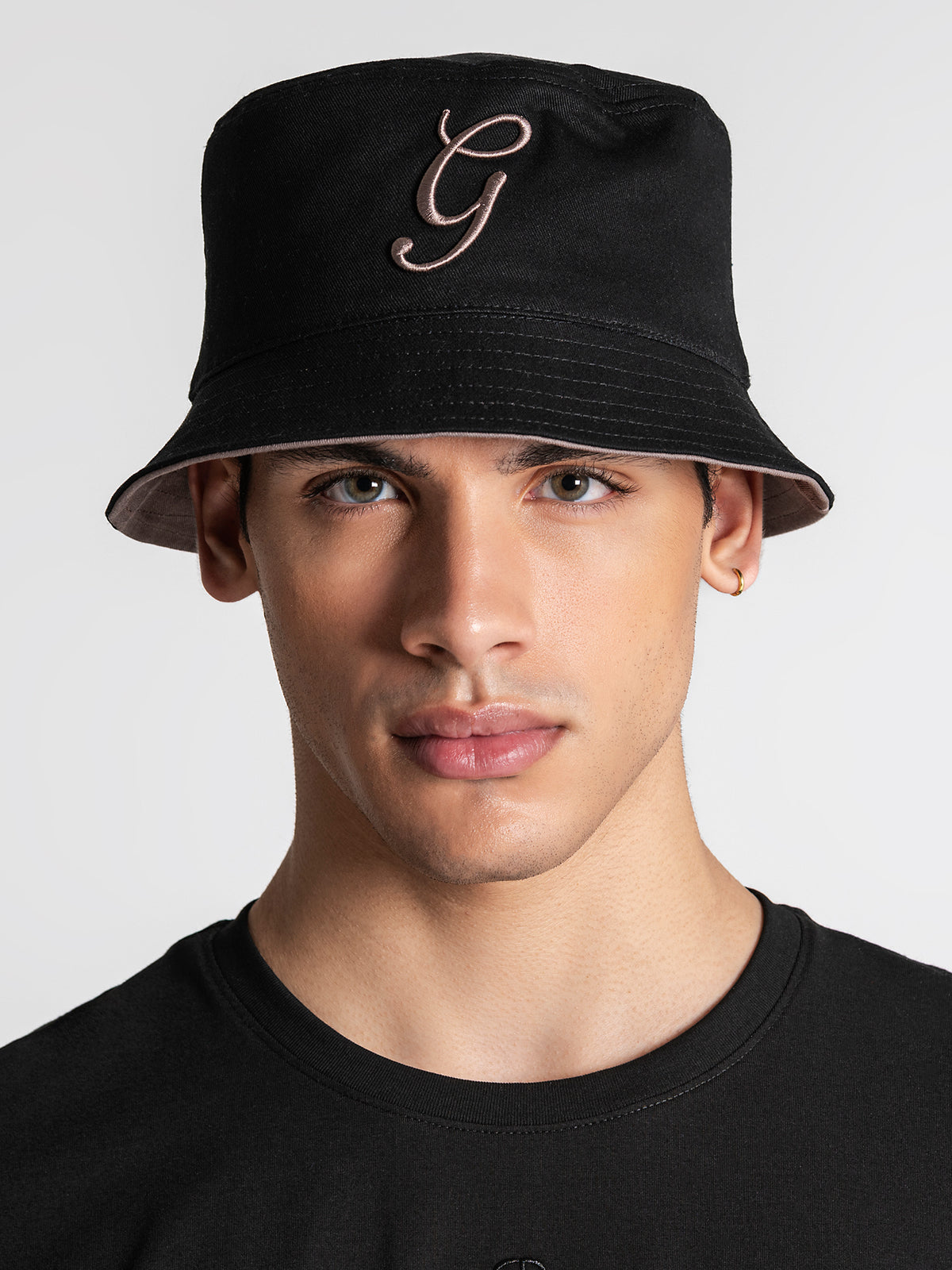buckets / Black G Bucket Hat