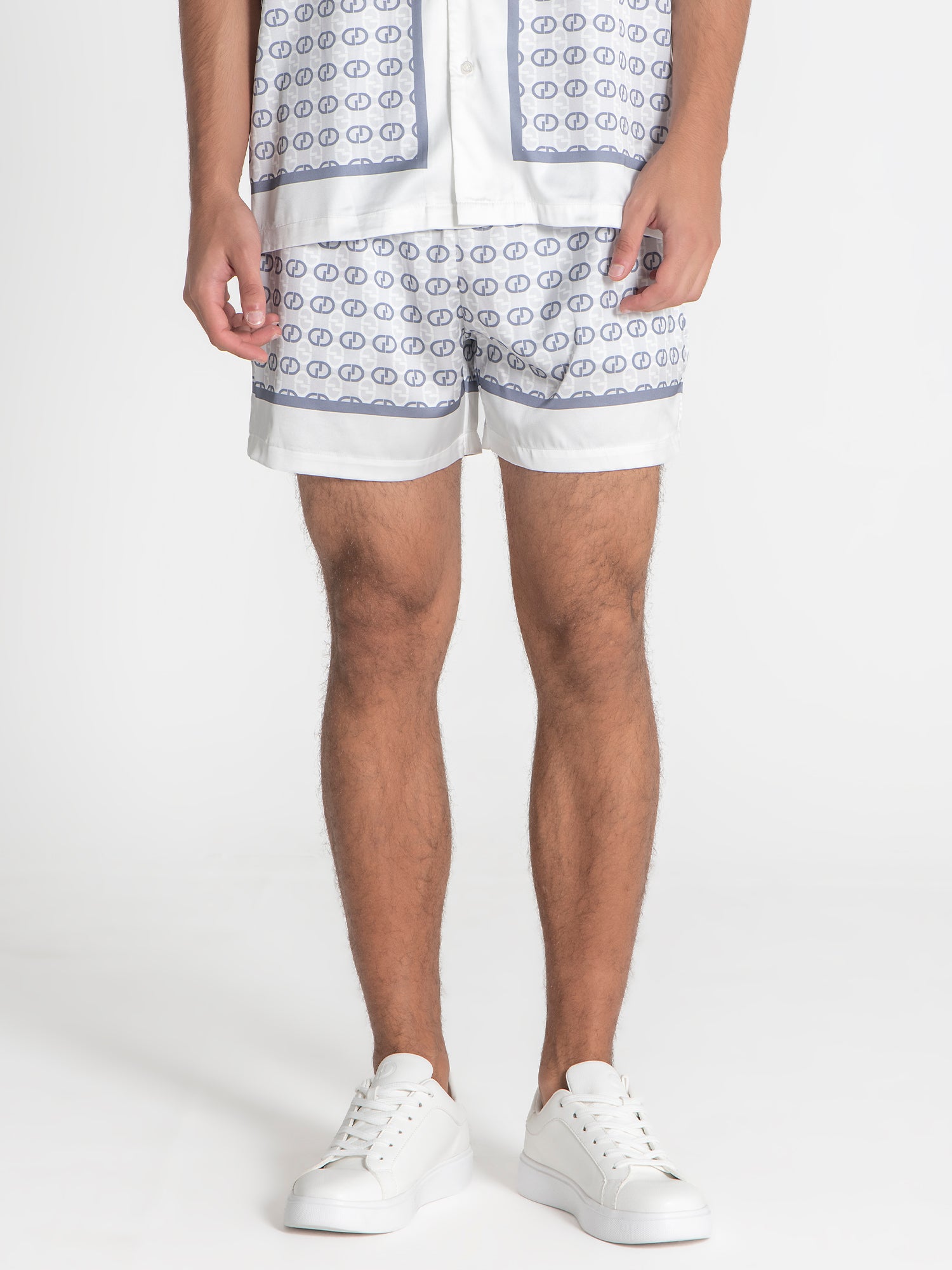 shorts / White GG Mania Satin Shorts
