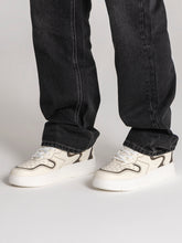 sneakers / White Dive Sneakers