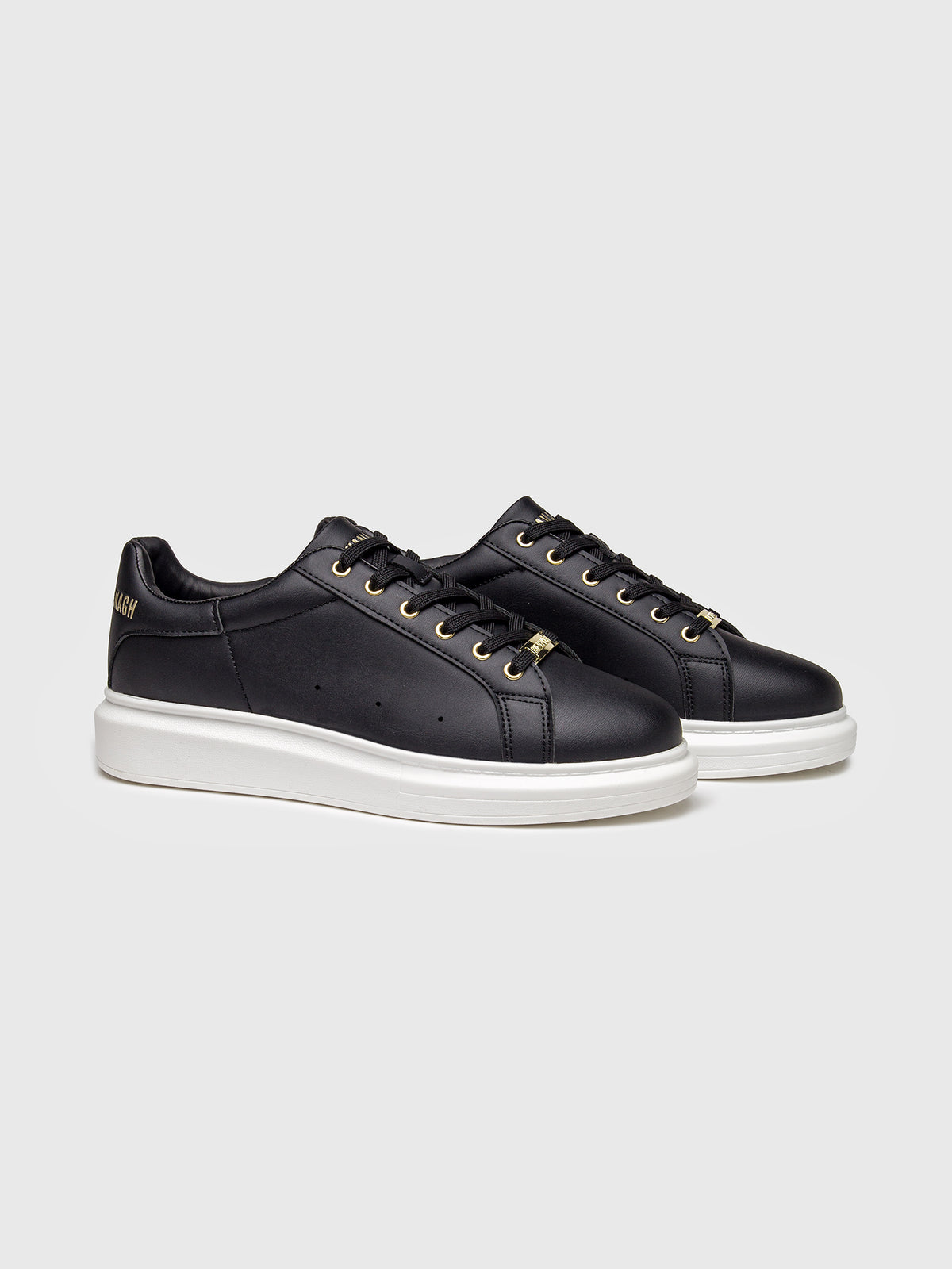 sneakers / Black Core Upscale Sneakers