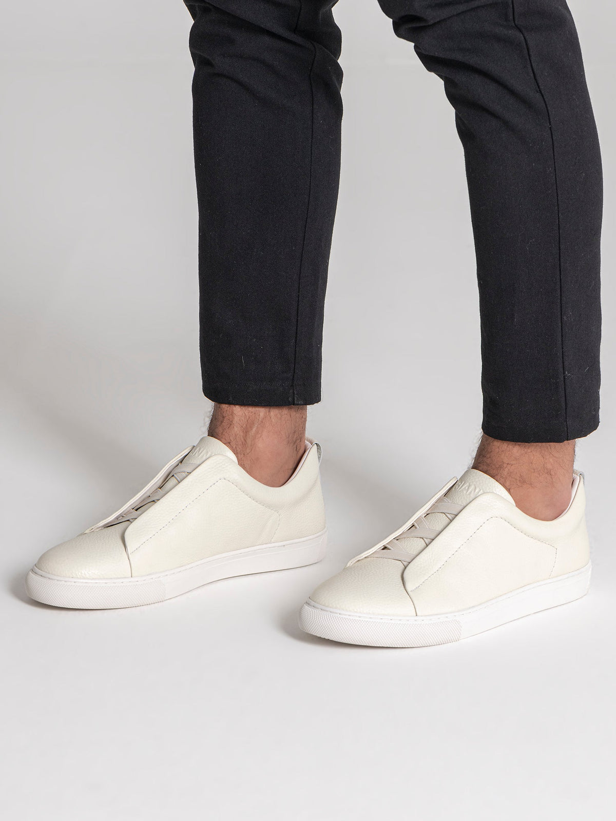 sneakers / White Smart Premium Sneakers