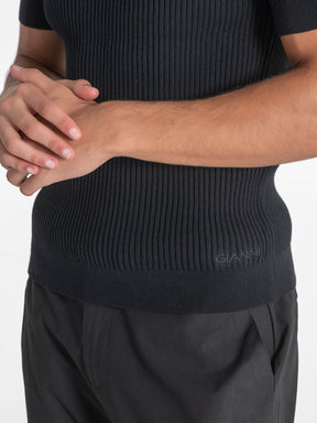 t-shirts / Black Ribbed Knit Tee