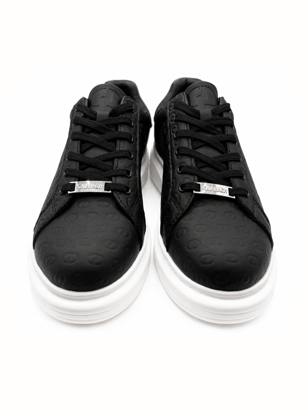 sneakers / Black Sneakers
