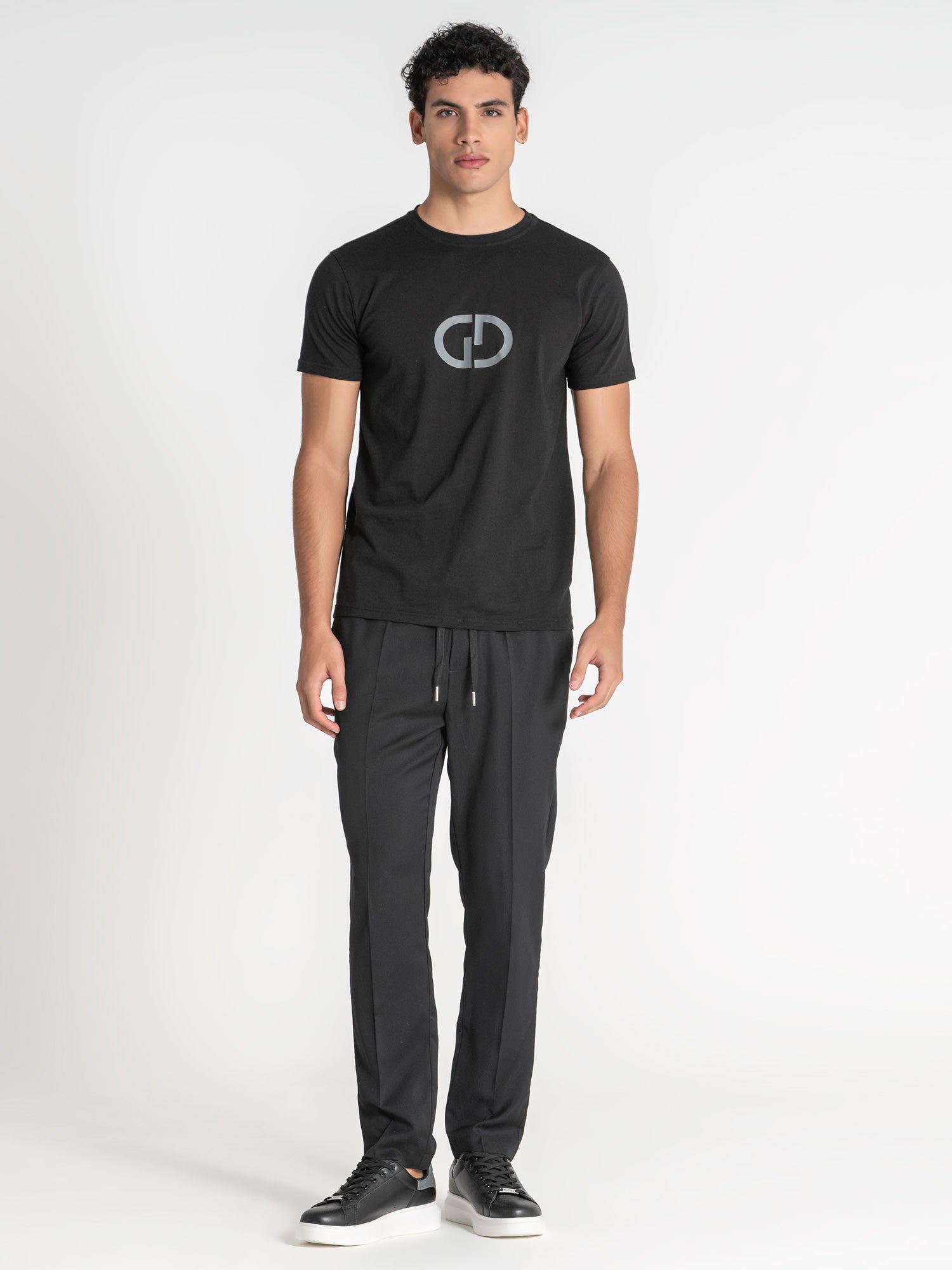 t-shirts / Black Essence Tee