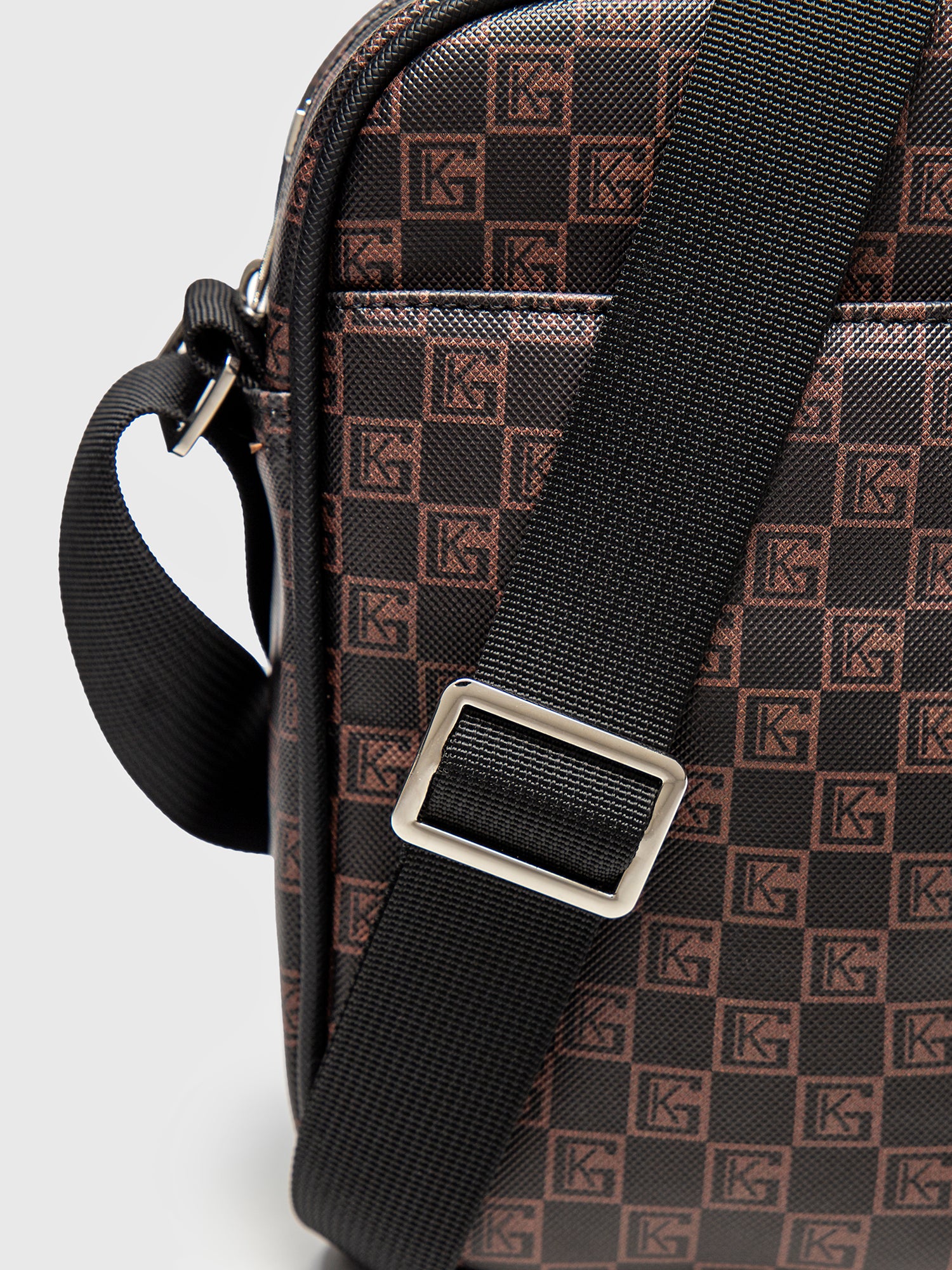 bags / Brown iD Clone Vertical Shoulder Bag
