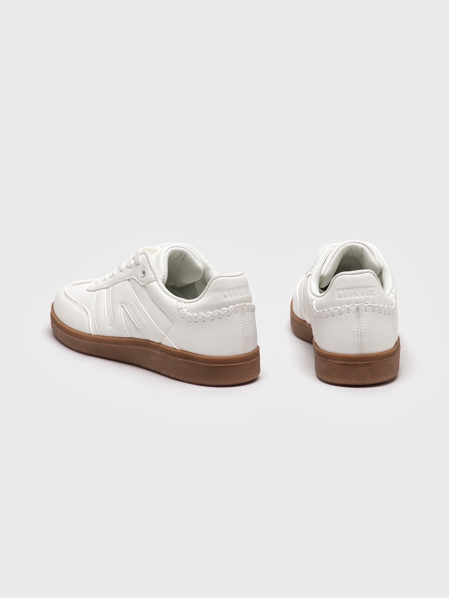 sneakers / White Soft Court Sneakers