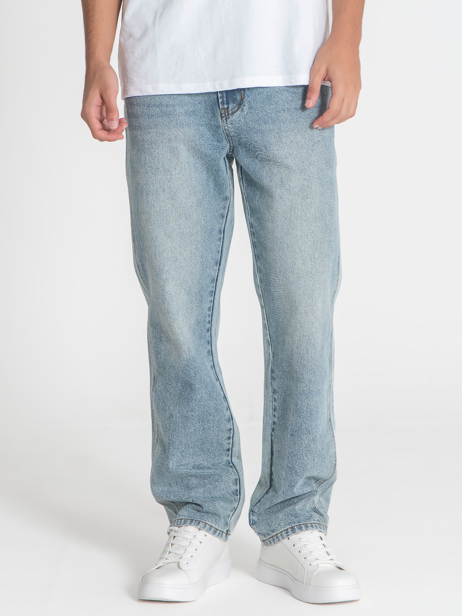 jeans / Light Blue Wash Jeans