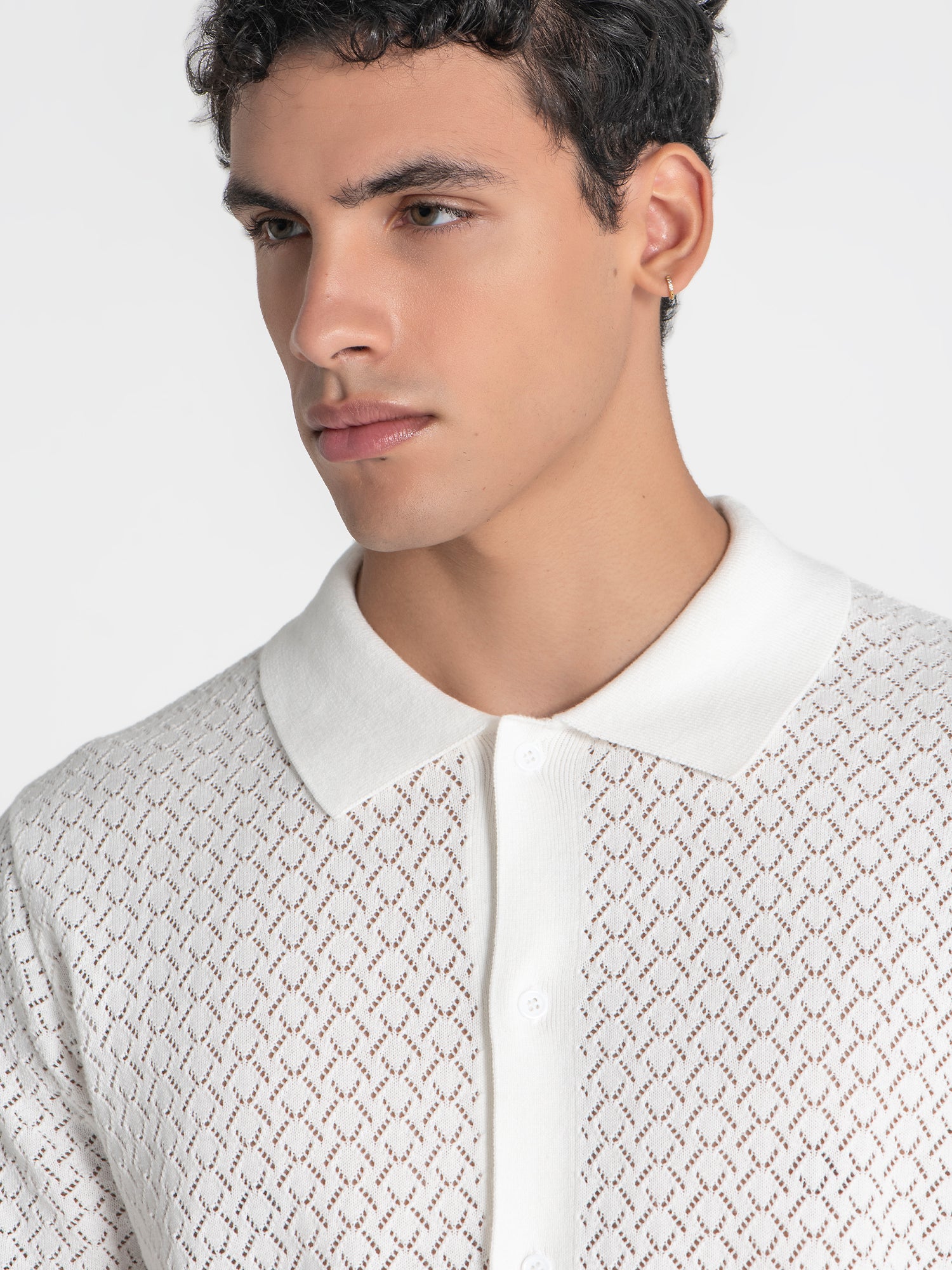 shirts / White Buttoned Knit Shirt