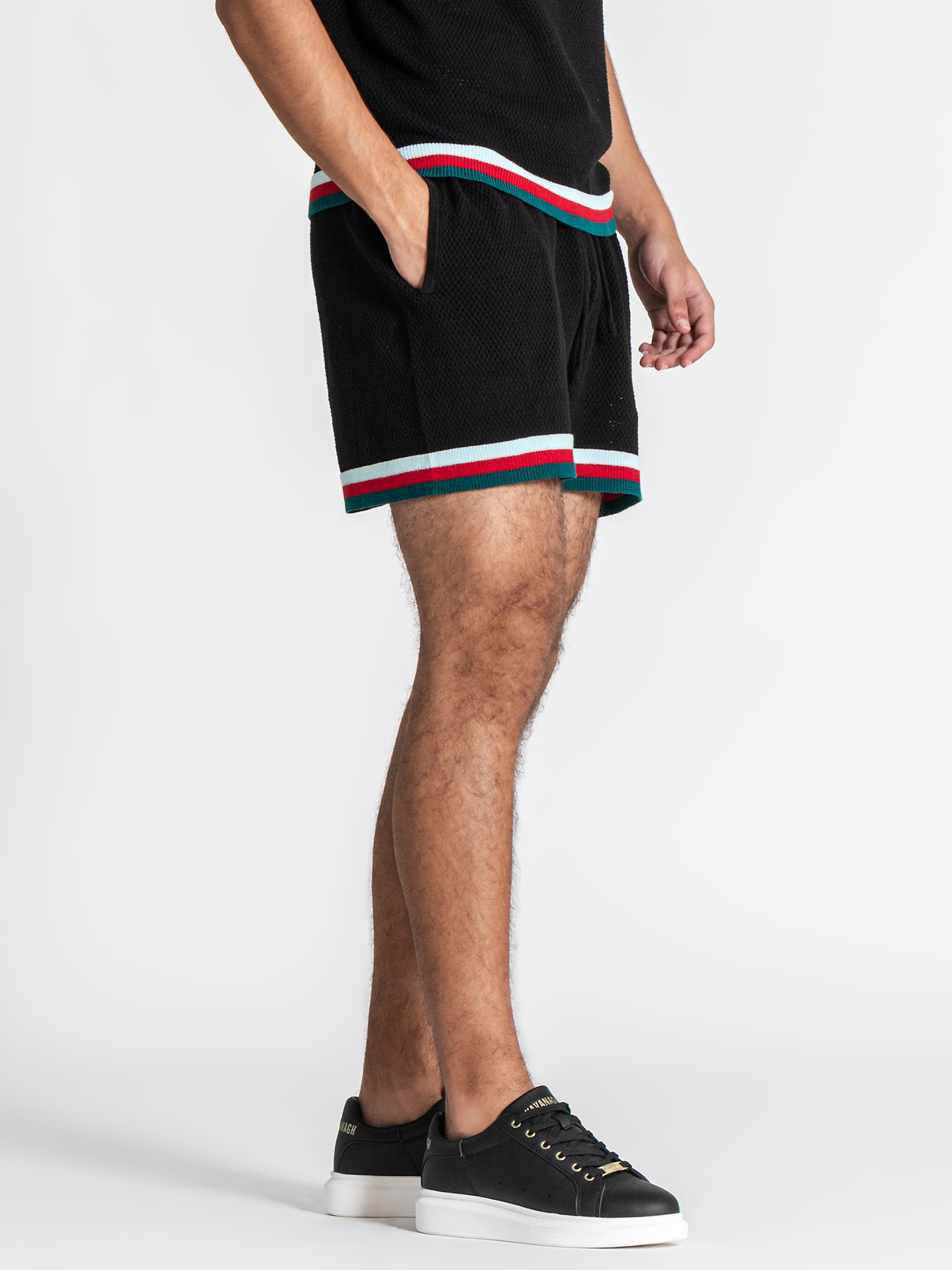 shorts / Black Look at me now Tee