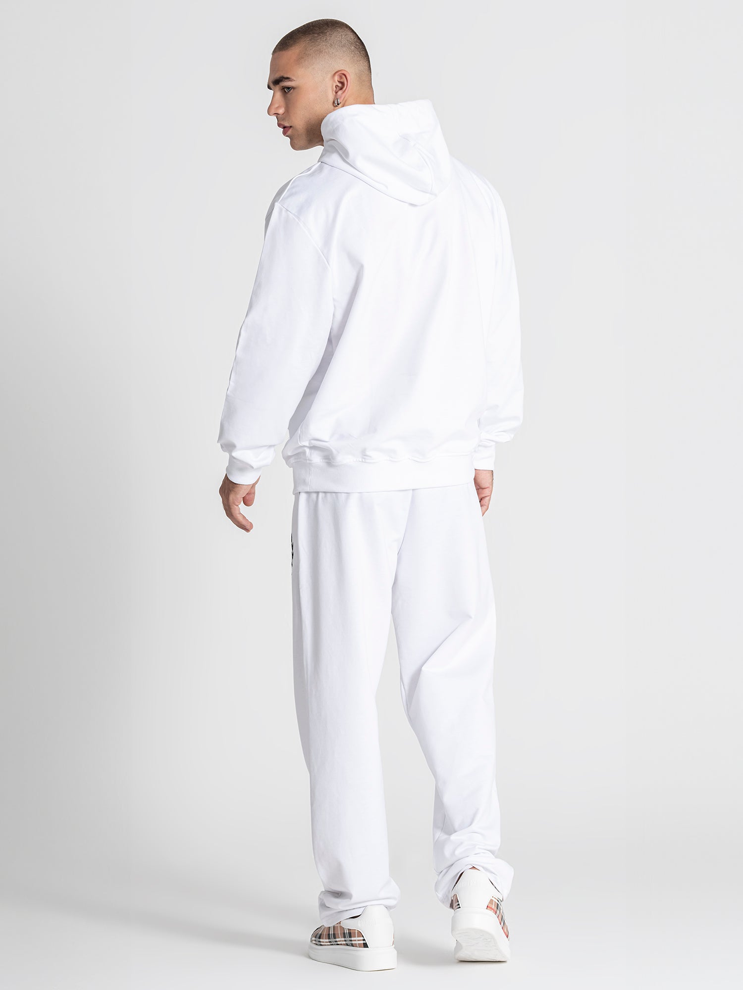 hoodies / White Noble Bear Hoodie