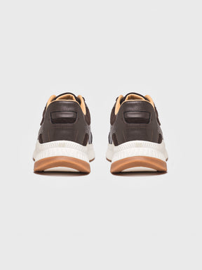 sneakers / Brown Tangled Sneakers