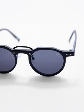sunglasses / Black Azora Sunglasses