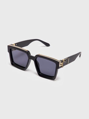 sunglasses / Black Matte Square Sunglasses