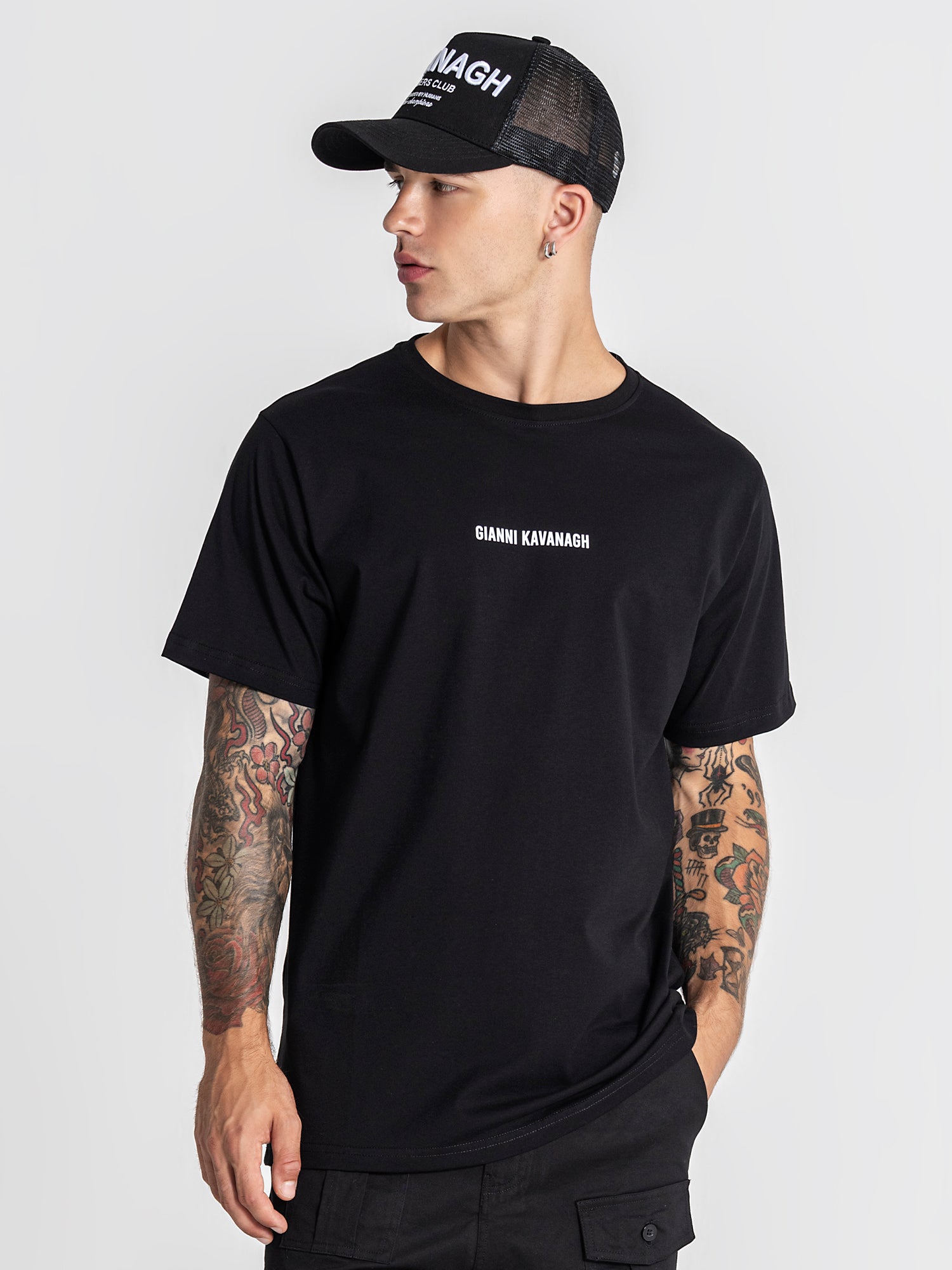 t-shirts / Black Bear Tee