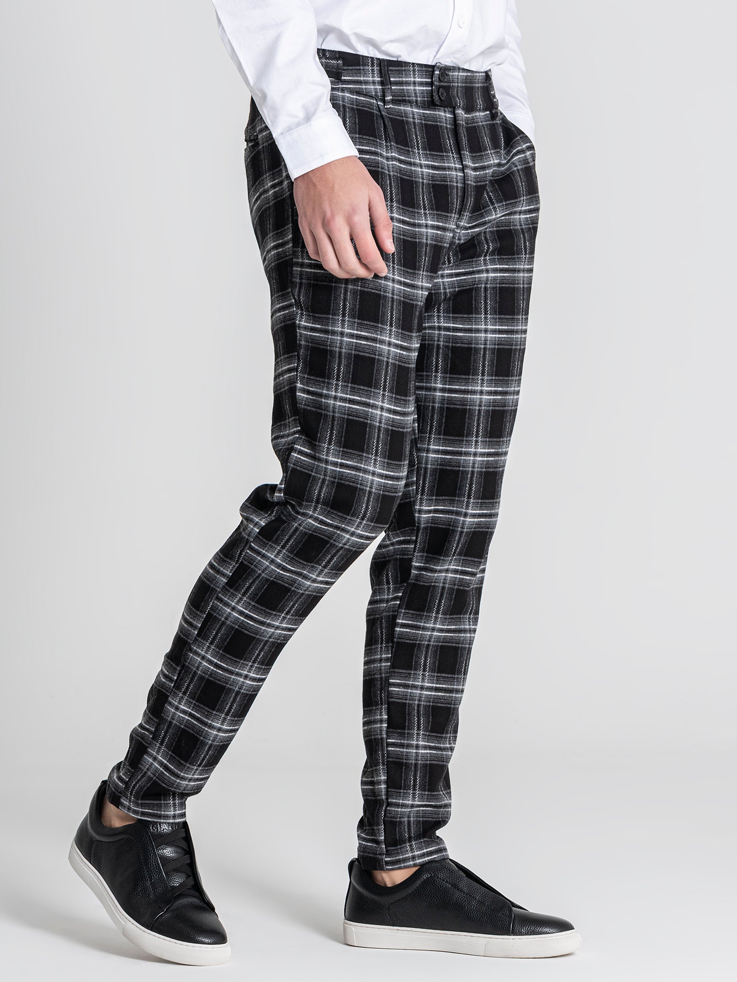 pants / Grey Oxford Chino Pants