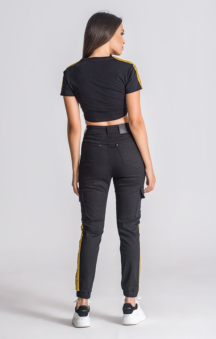 Black Noble Signature Cropped Tee
